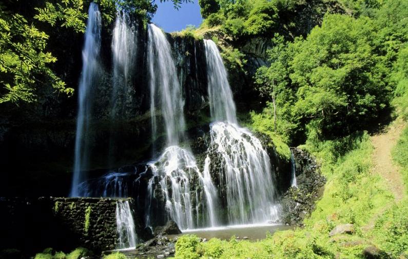 La cascade de la Beaume, habitée aux chutes des visiteurs