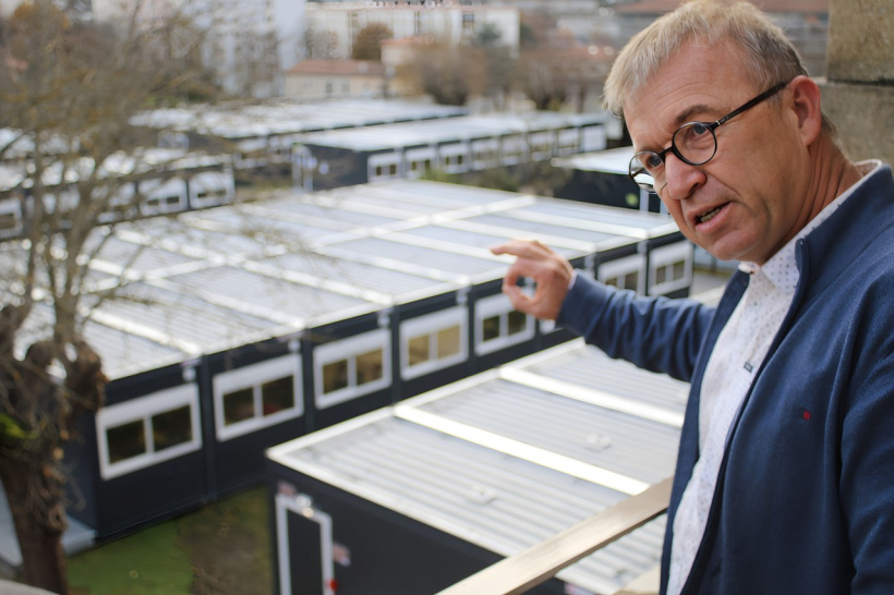 Marc Giraud a convié la presse, à moins de deux mois de l'incendie dévastateur. 