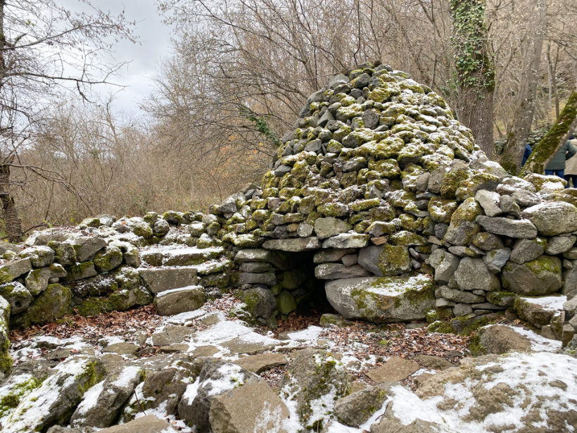 Une des chibottes avec une petite terrasse 