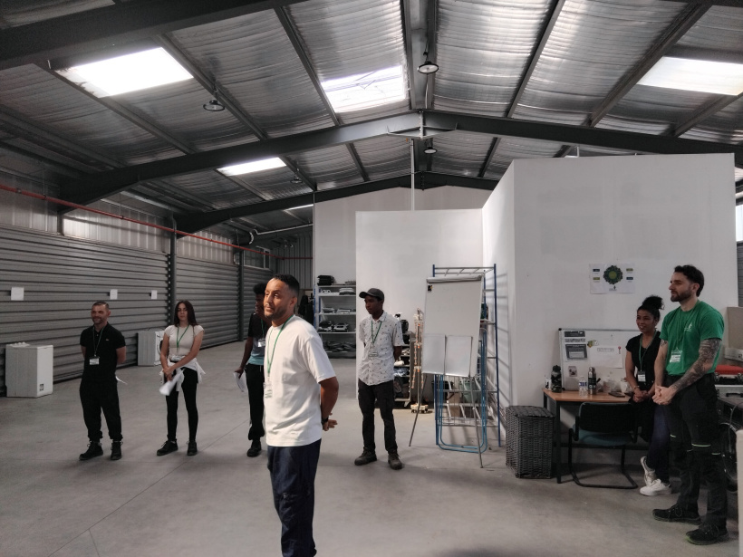 Abdelrahim est en insertion professionnelle au Clic'Gem (gros électroménagers)..
