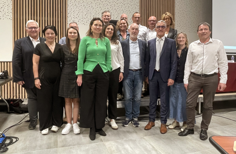 Les quinze représentants du conseil communautaire de l'agglomération du Puy