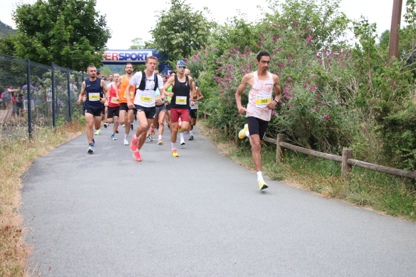 Tête de la course
