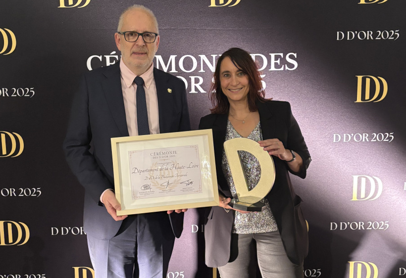 Karine Vincent, mise à l'honneur comme Directrice de cabinet de l’année. 