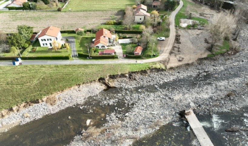La falaise a subi une véritable amputation