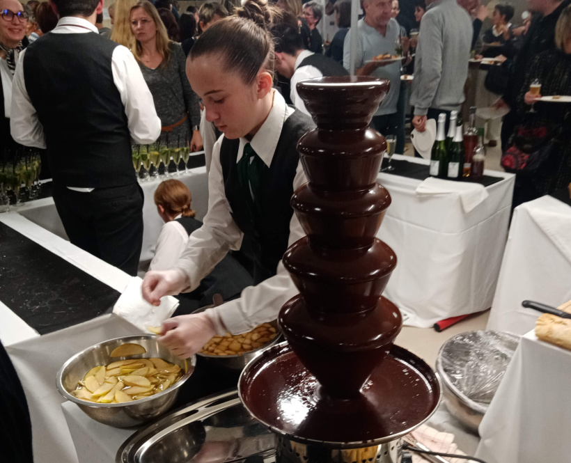 Dur de résister à cette fontaine toute de chocolat vêtue. 