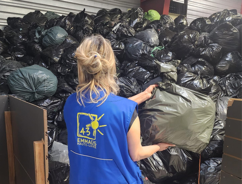 Emmaüs 43 et bien d'autres, confrontés à un problème dont nous sommes les générateurs