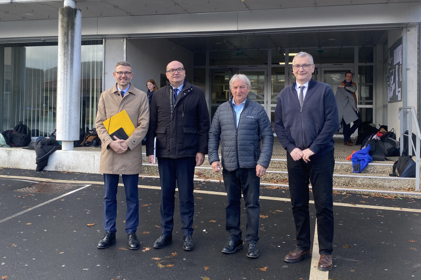 Benoit de Lagarde, Hervé Bariller, Gilles Delabre et Marc Alcouffe, au collège Anne Frank.