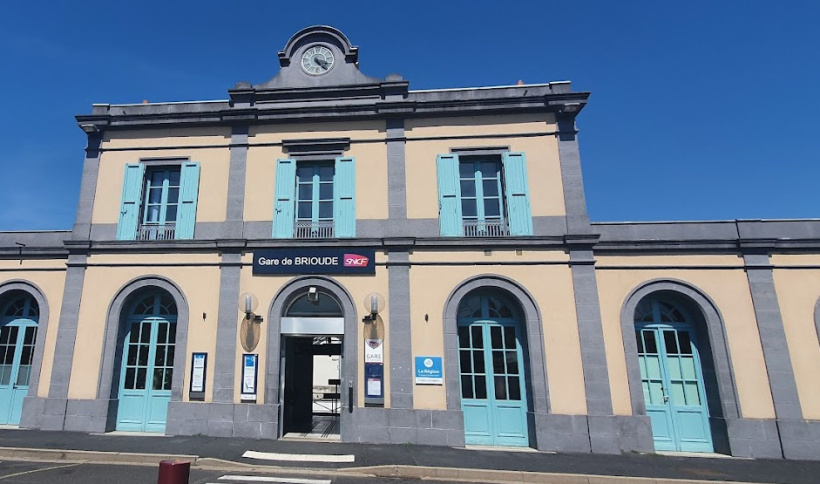 La gare ferroviaire de Brioude. 