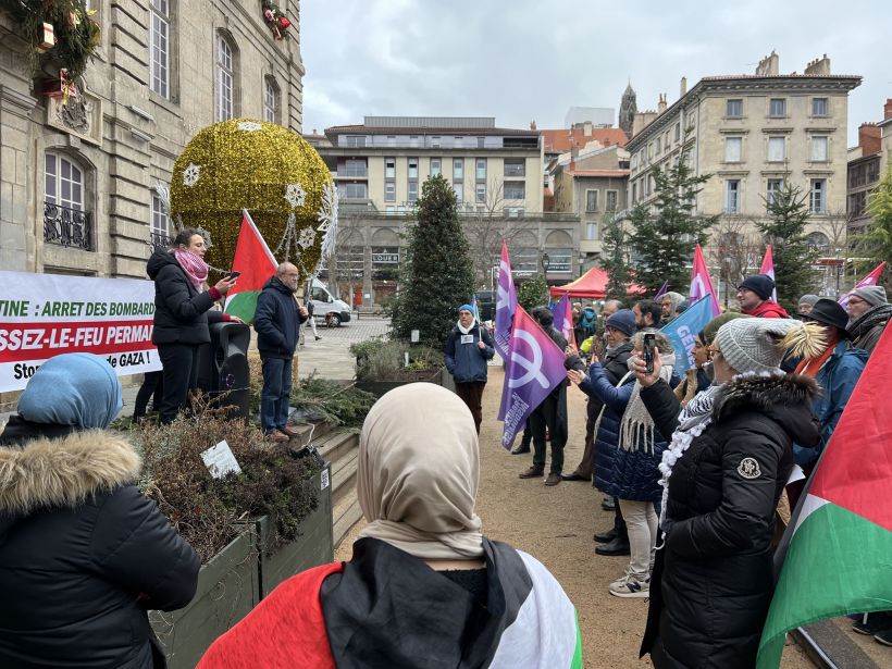 Une quarantaine de personnes au Puy rassemblées en soutien au peuple palestinien
