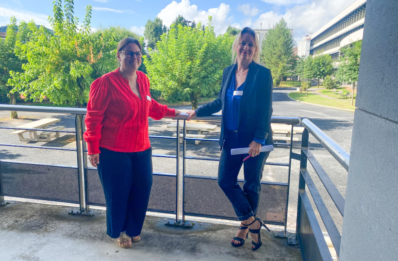 Mme Toustou adjointe et Mme Chouzet, directrice de l'établissement 
