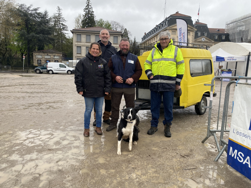 Les membres de l'association des chiens de troupeaux étaient présents