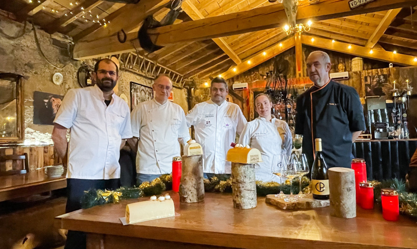 Les chefs signent leur 25ème bûche de Noël