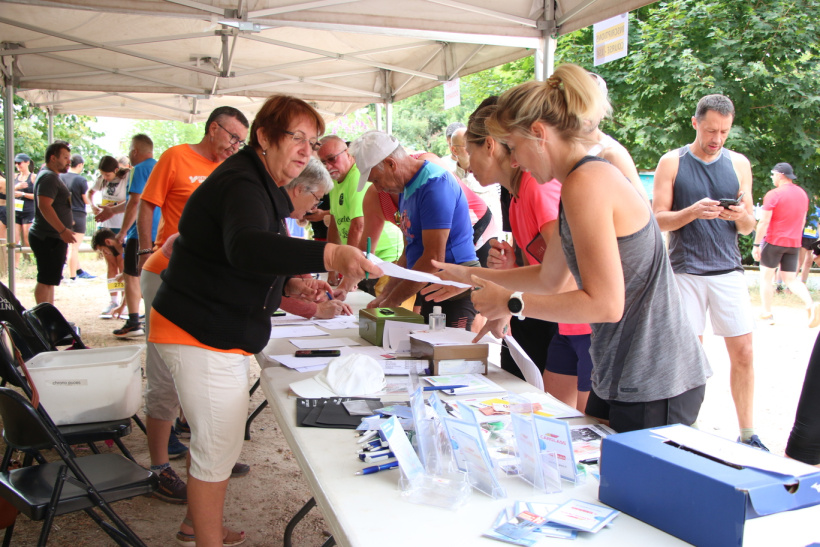 Les coureurs s'inscrivent