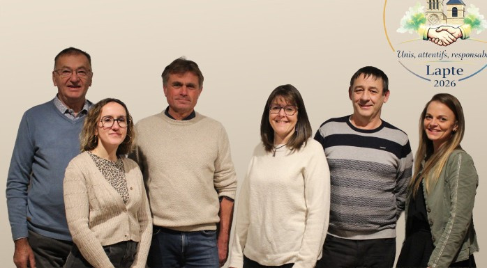 Sandrine Rabeyrin (au centre), capitaine de la liste nouvellement créée à Lapte.