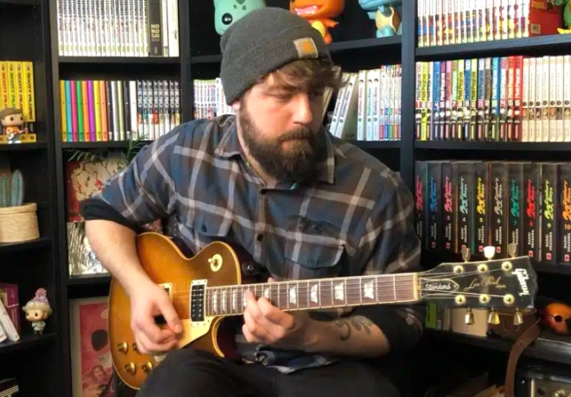 Luc Rivet, ancien de l'Atelier des Arts, est désormais artiste et enseignant guitare. 