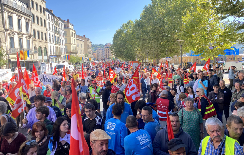 Les rues de la cité ponote ont été massivement investies par les manifestants.