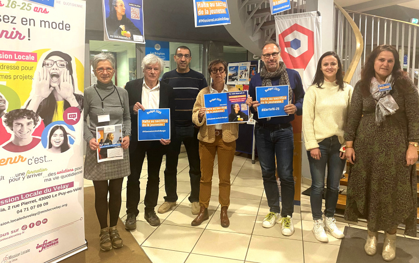 Si le sourire est prêté pour la photo, c'est une lourde inquiétude qui anime les esprits.