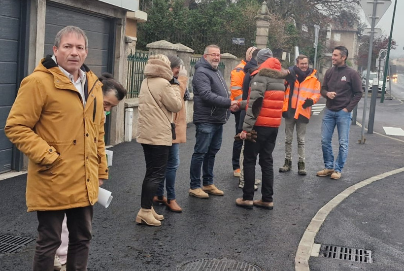 Philippe Joujon (au premier plan), premier satisfait quant au terme du projet routier.