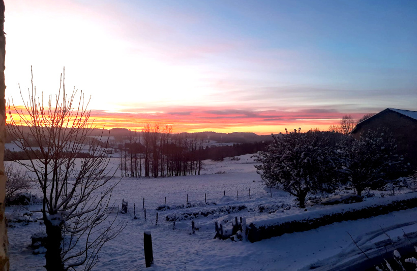 Du côté de Sembadel où un mariage de couleurs se consomme entre le ciel et la terre.