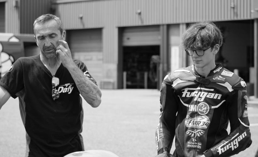 Pierre Lemos et son fils Ethan, un regard, une passion et un rêve en commun. 