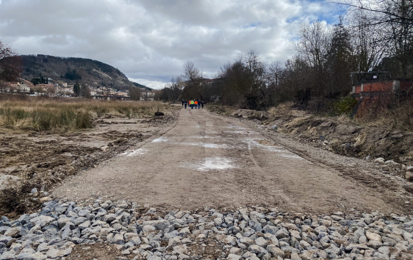 La piste réservée aux engins de chantier