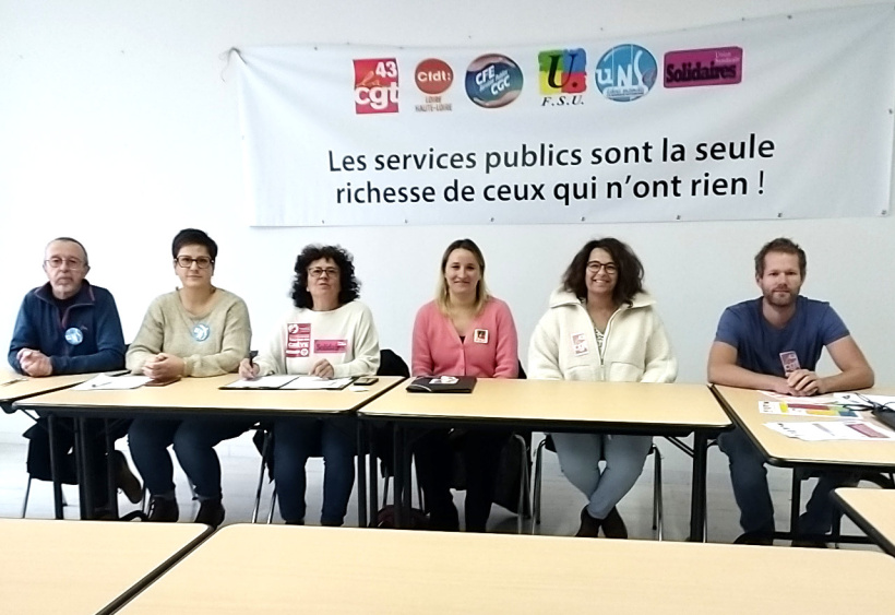 Les six syndicats, main dans la main pour le même combat. 