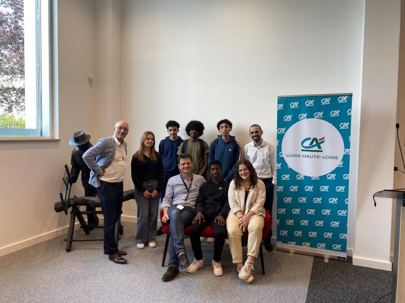 Les élèves en stage de Banque avec l'association FACE43