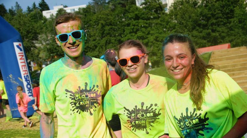 Explosion de couleurs et de sourires pour la Color Run de Fit Run Sport