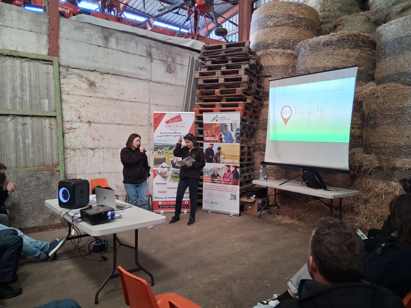 Floralie Martin et Josiane Méjean de la Chambre d'agriculture de la Haute-Loire