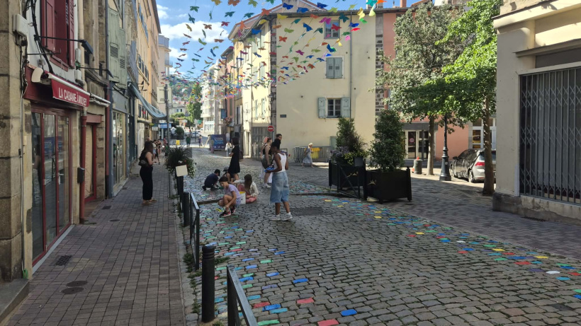 Après des couleurs dans le ciel, des couleurs au sol