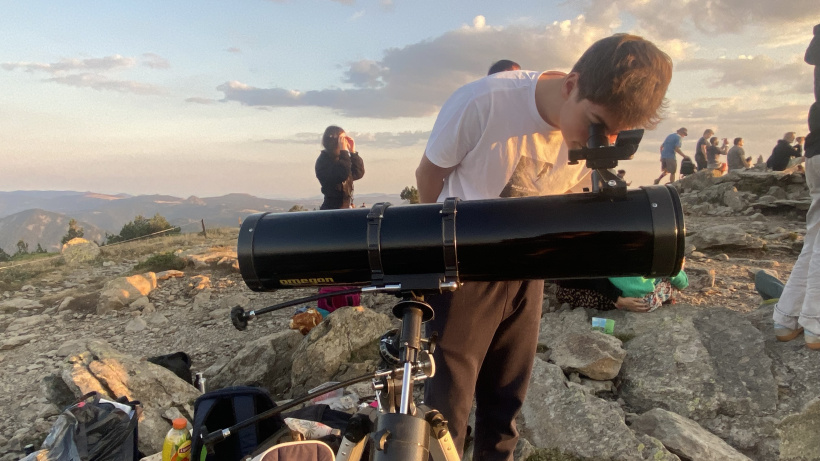Flavien est venu équipé pour sa toute première éclipse