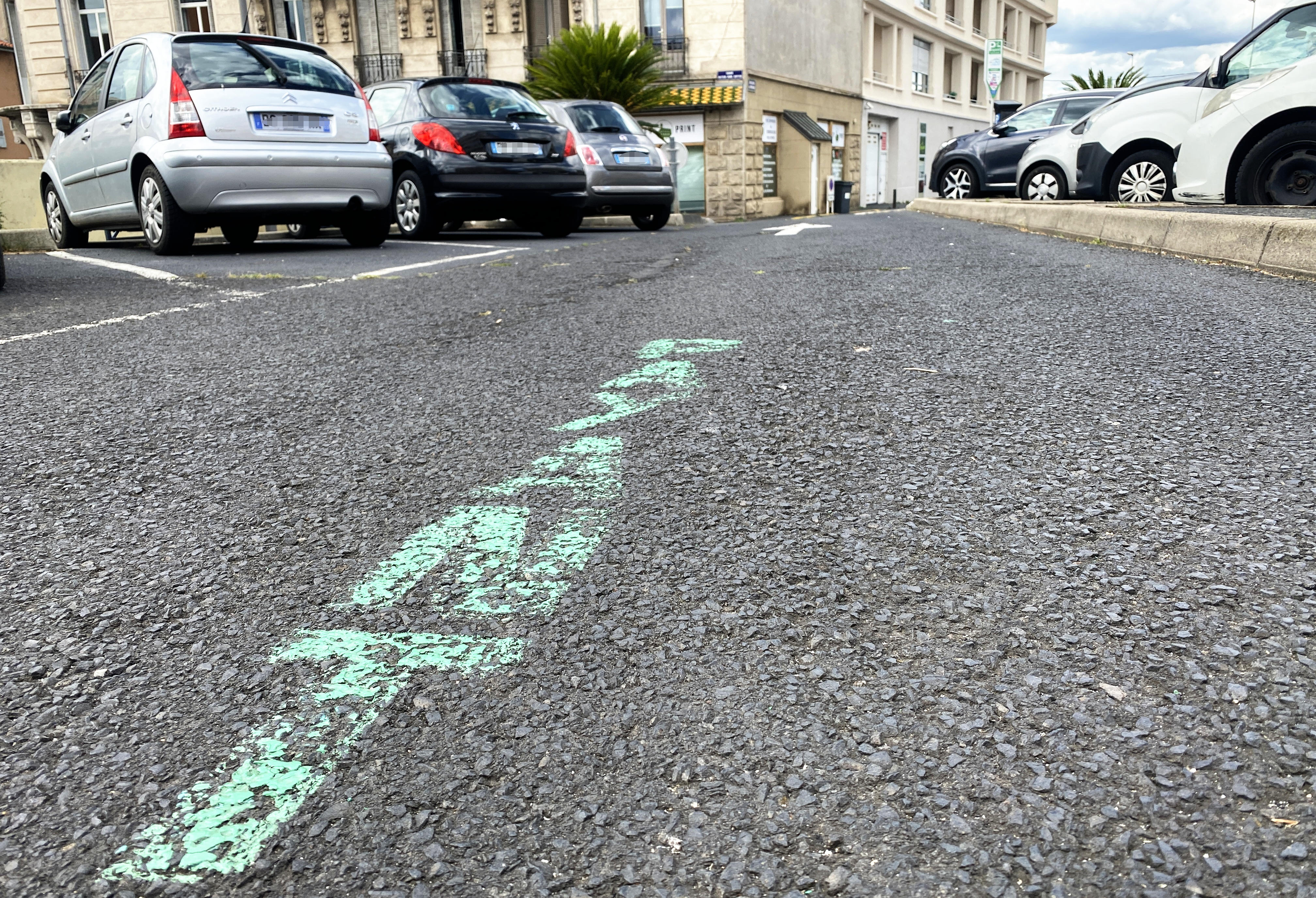 L'inflation investit les places de stationnement au Puy
